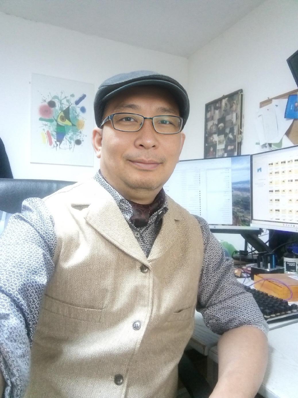 Oudomsouk Phoutthasone  Professioneller Mediendes